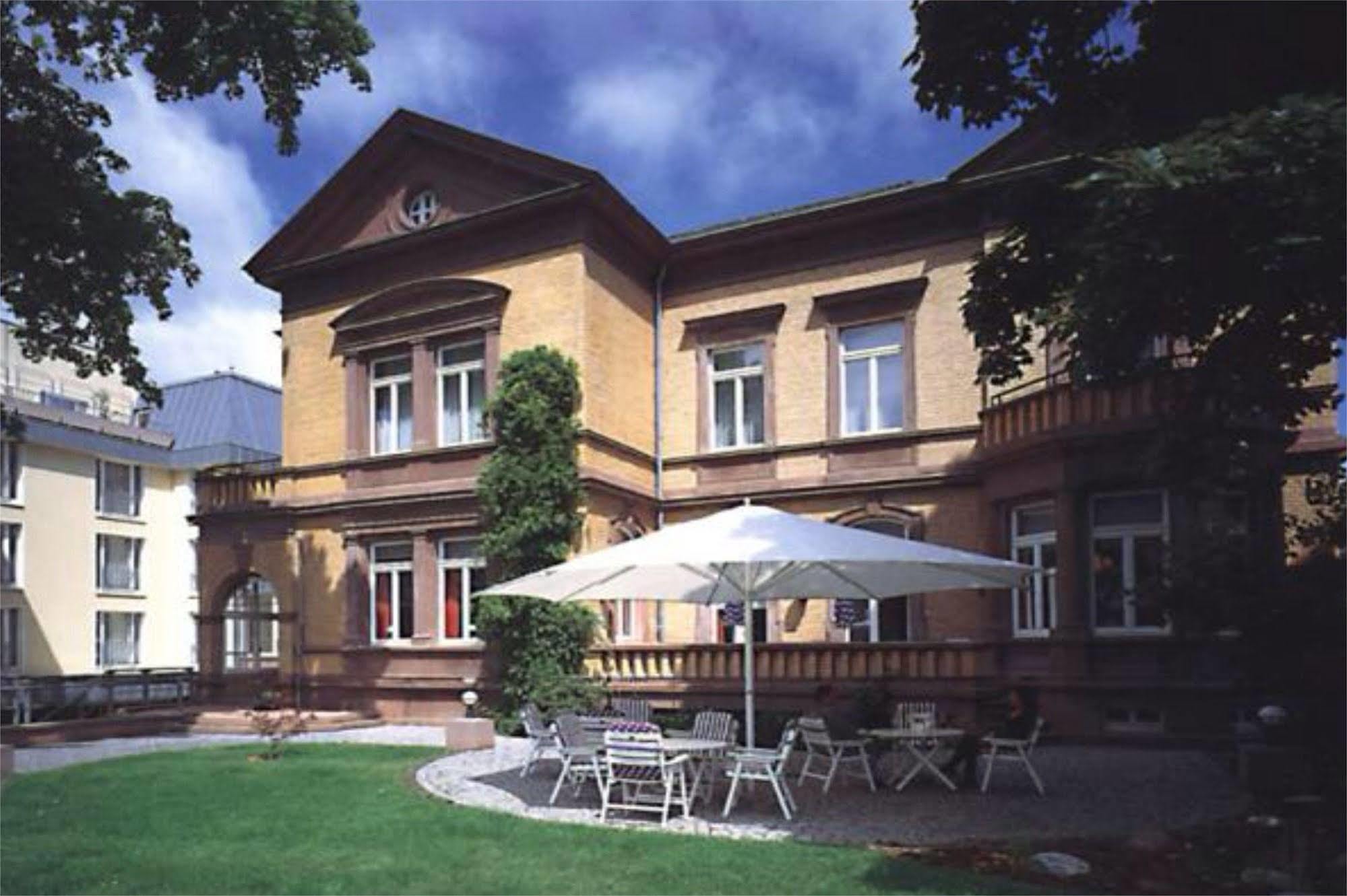 Hôtel Tryp By Wyndham à Stadtoldendorf Extérieur photo